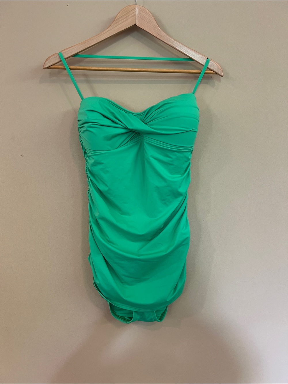 Tommy Bahama Green Twist Front  Swimsuit with Ruching - Detachable strap
